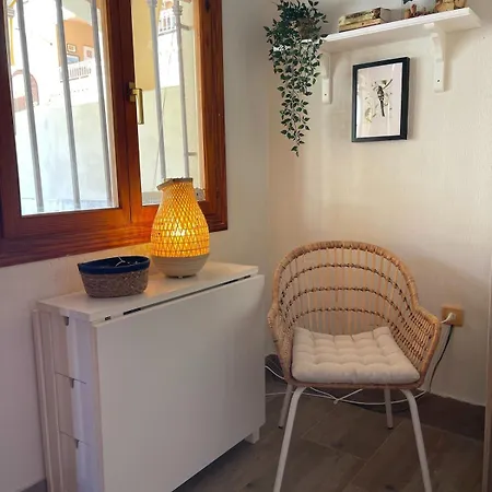 Close To Beach, Child-friendly Townhouse With Large Pool Holiday home