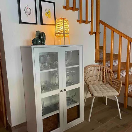 Close To Beach, Child-friendly Townhouse With Large Pool