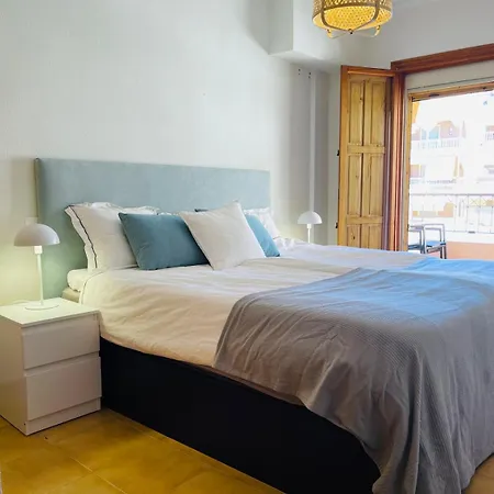 Holiday home Close To Beach, Child-friendly Townhouse With Large Pool *