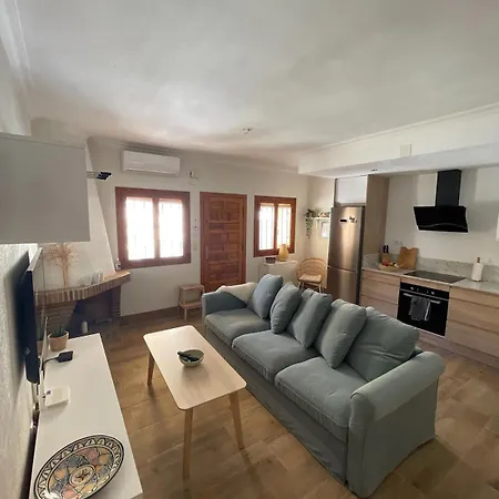 Close To Beach, Child-friendly Townhouse With Large Pool Holiday home Santa Pola
